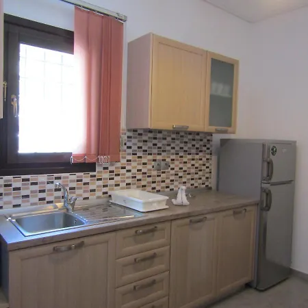 Aurora * פלאטניאס