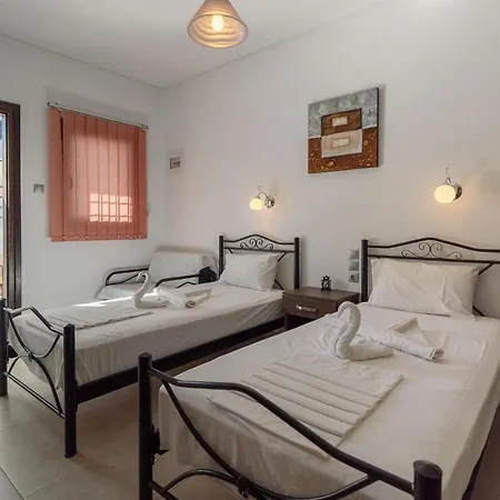 Aurora פלאטניאס