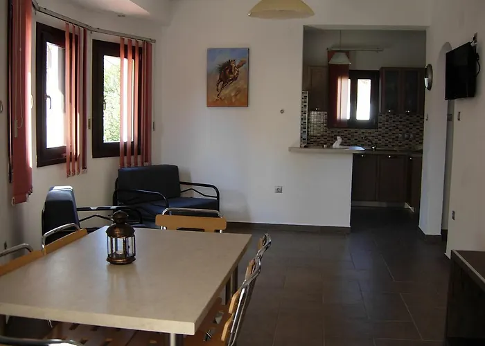 Aurora بلاتانياس